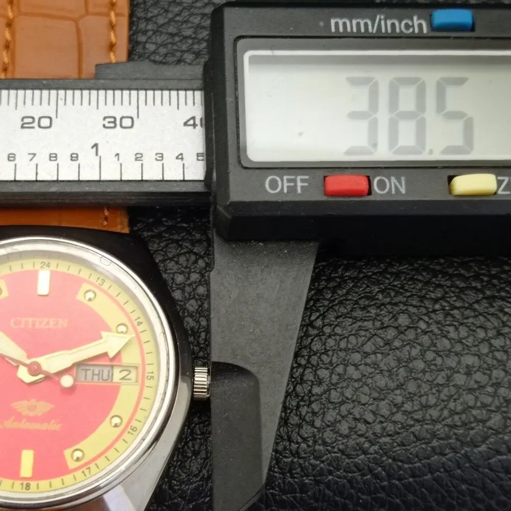 Vintage 1980 Citizen Automatic Mens Silver Watch W/daydate & Red accents